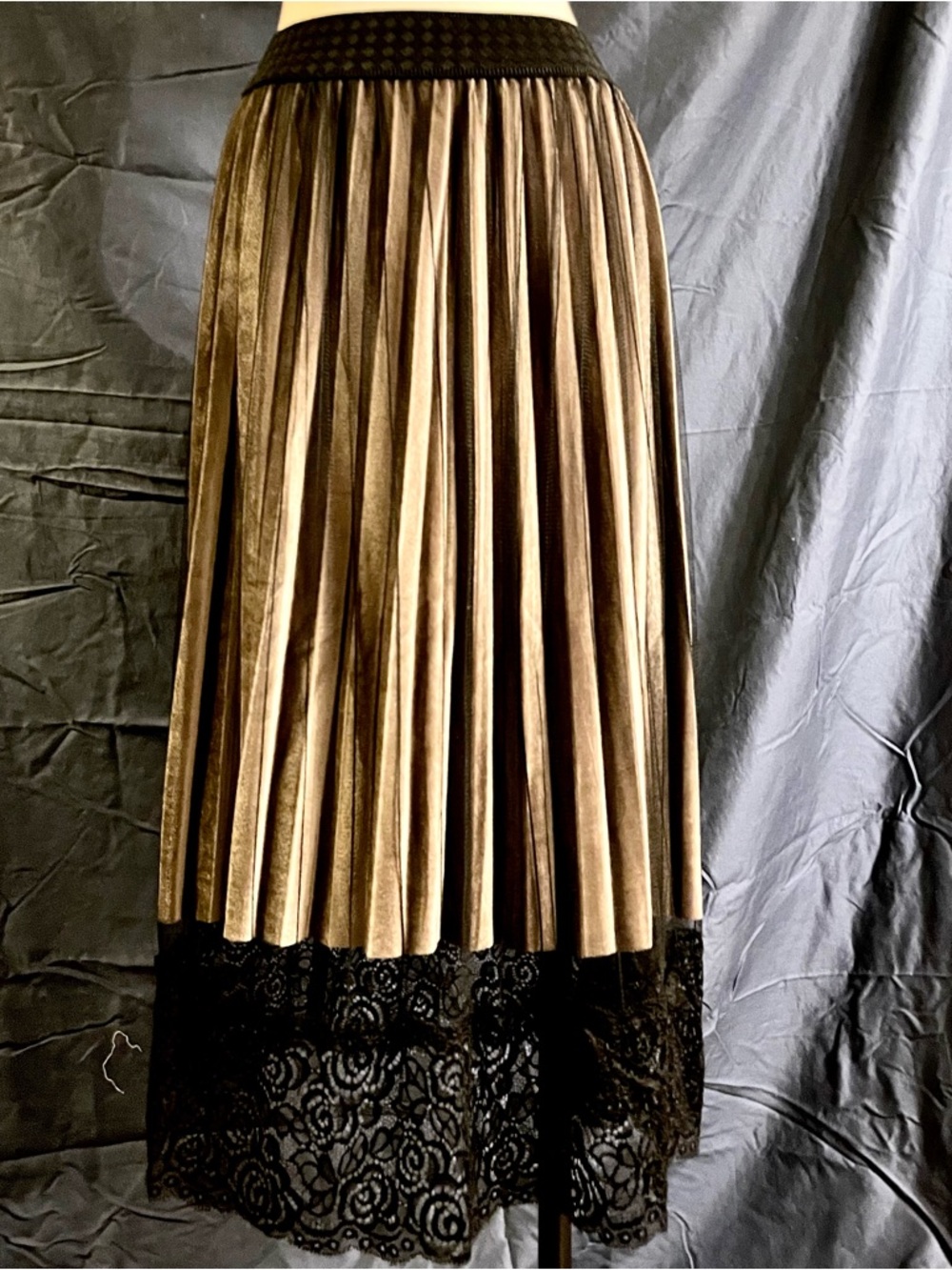 Metallic Gold Pleated Midi Skirt with Black Lace Trim